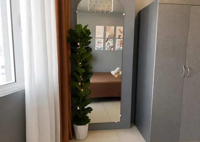 Leigh's Staycation At Shell Residences Apartment
