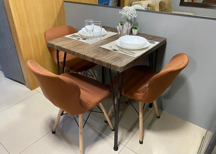 Leigh's Staycation At Shell Residences Apartment