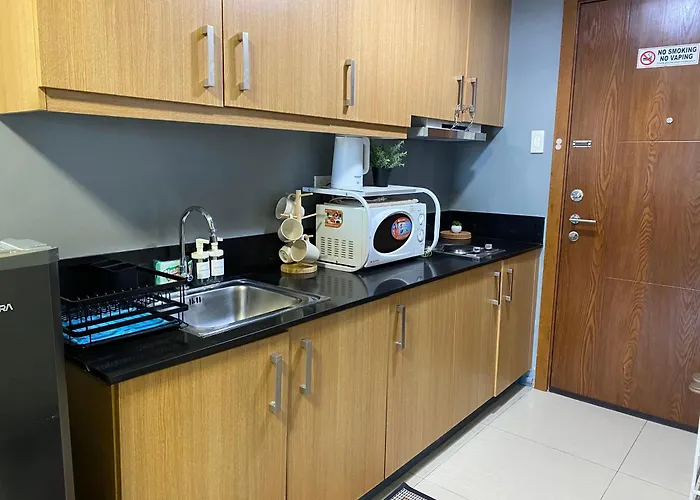 Apartment Leigh's Staycation At Shell Residences Manila
