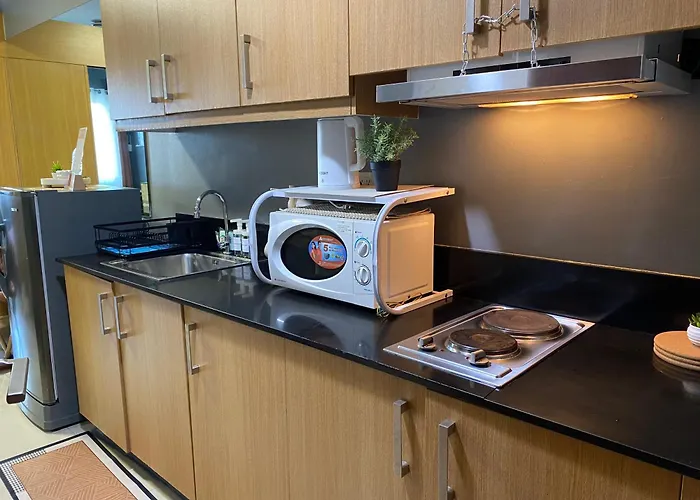 Leigh's Staycation At Shell Residences Apartment Manila